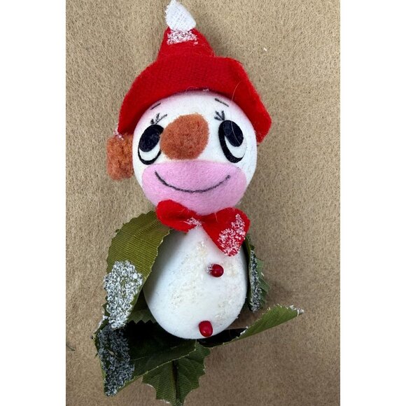 Vintage Felt Snowman Christmas Ornament Red Hat Leaf Scarf Japan Kitschy Big Eye - Picture 1 of 6